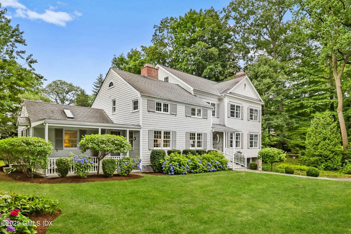 Backyard, Exterior, Facade, Farmhouse