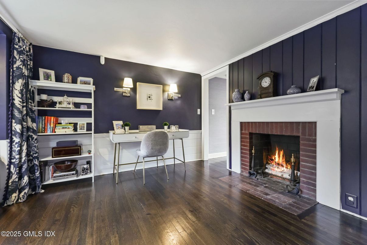 Fireplace, Home Office, Interior, Wood Texture Flooring