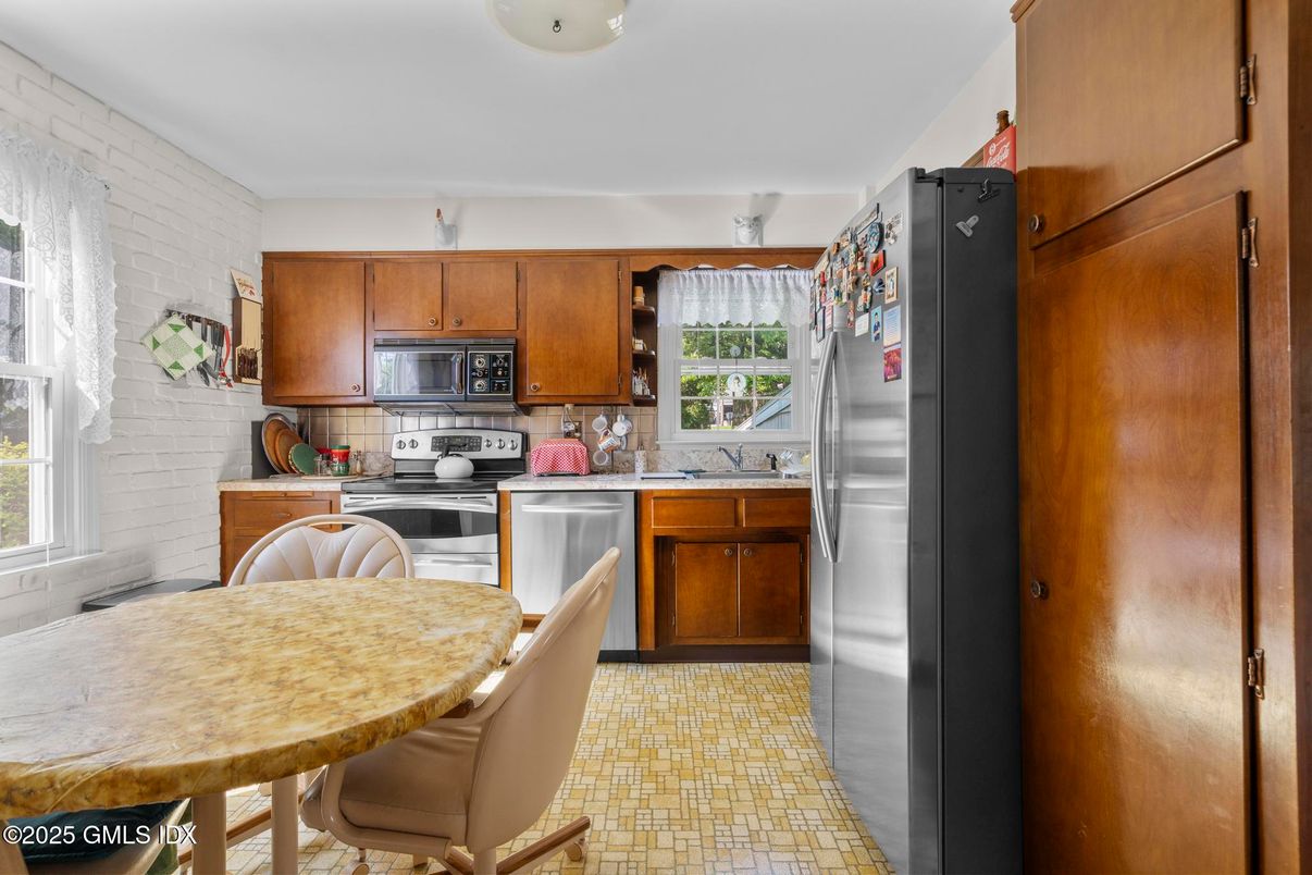 Interior, Kitchen, Stainless Steel Appliances