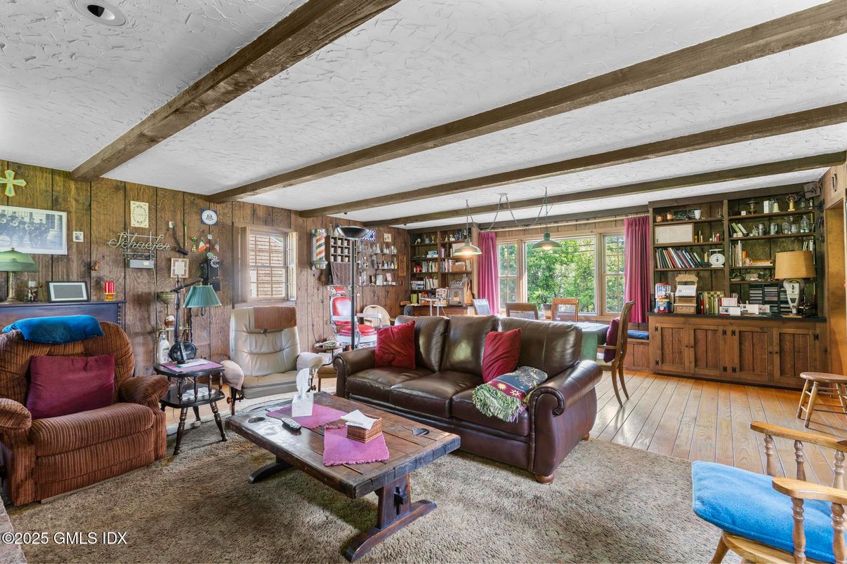 Dining room, Interior, Living room, Pendant Lights, Wooden Beams, Wood Texture Flooring, Wooden Walls