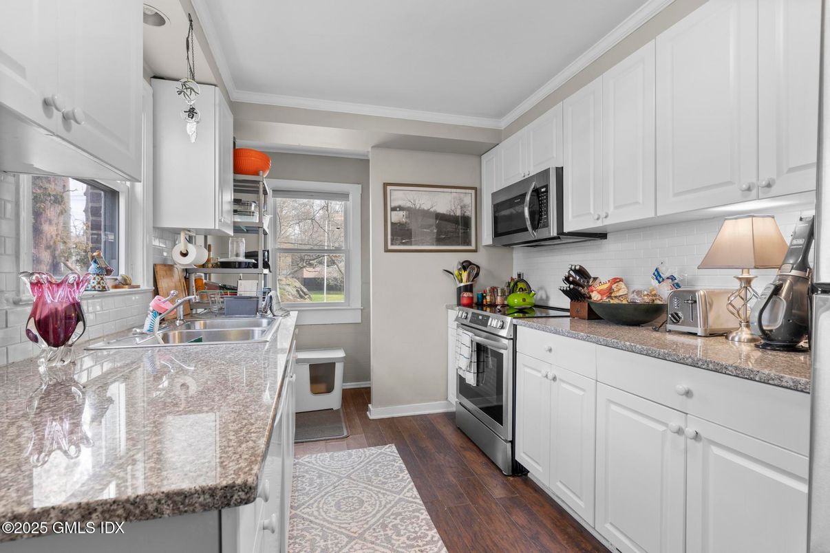 Interior, Kitchen, Stainless Steel Appliances, Wood Texture Flooring