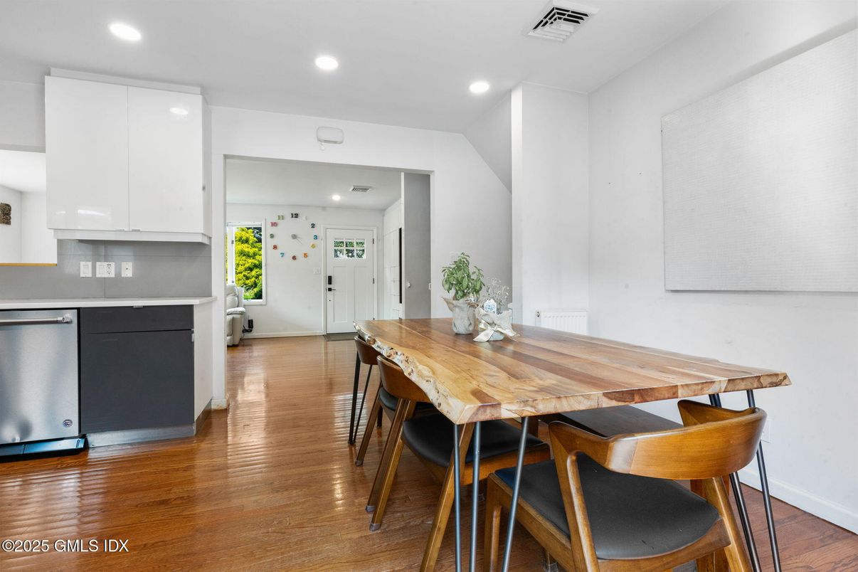 Dining room, Interior, Kitchen, Recessed Lighting, Wood Texture Flooring