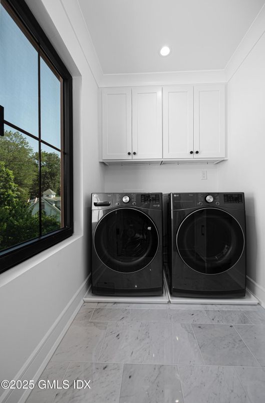 Interior, Marble, Recessed Lighting, Washer