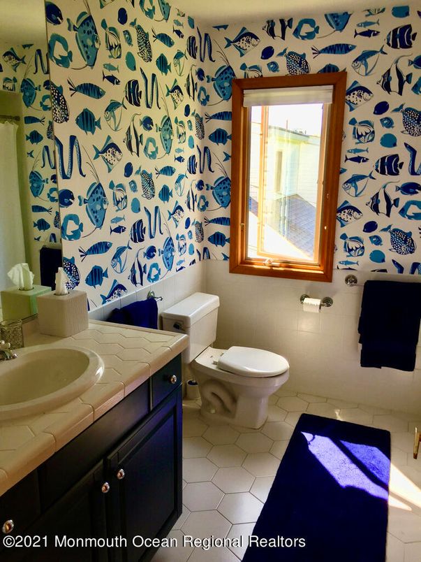 Bathroom, Interior, Tile Countertops