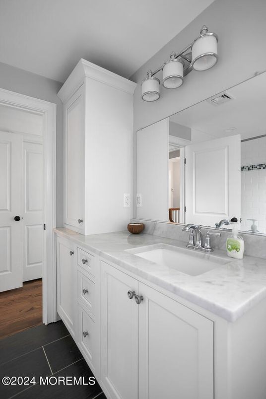 Bathroom, Interior, Wood Texture Flooring