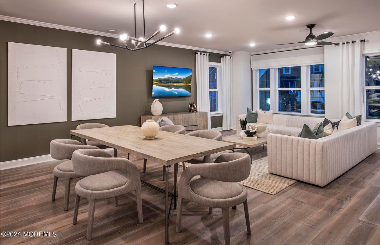 Dining room, Interior, Living room, Pendant Lights, Recessed Lighting, Wood Texture Flooring
