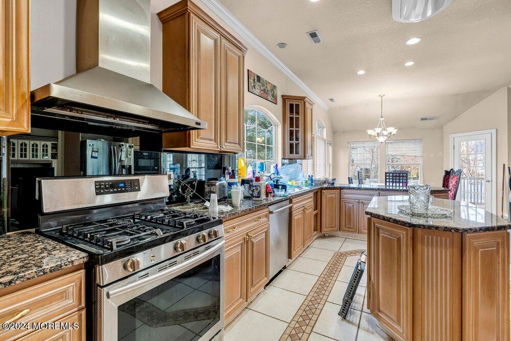 Chandelier, Interior, Kitchen, Recessed Lighting, Stainless Steel Appliances