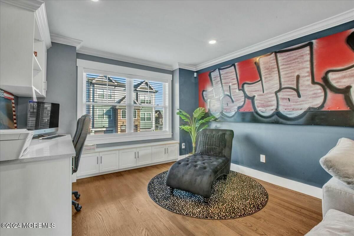 Home Office, Interior, Recessed Lighting, Wood Texture Flooring