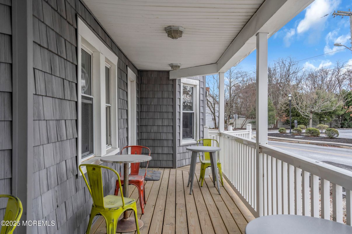 Exterior, Wood Texture Flooring