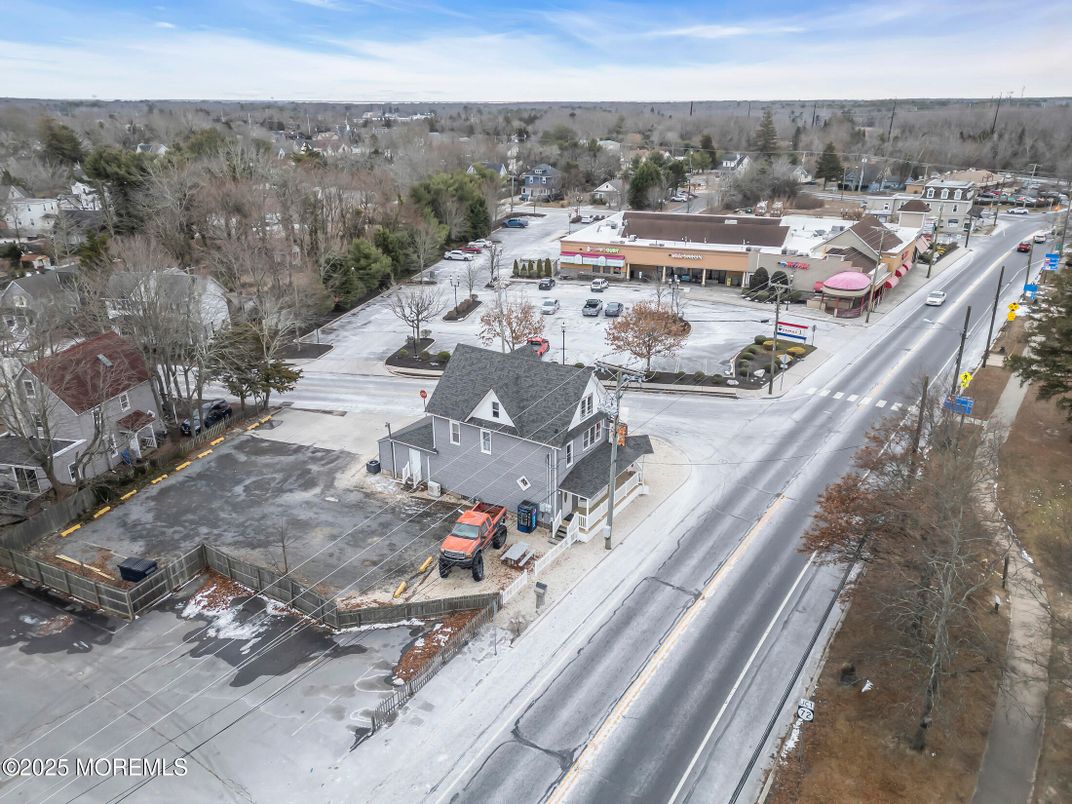 Exterior, Drone