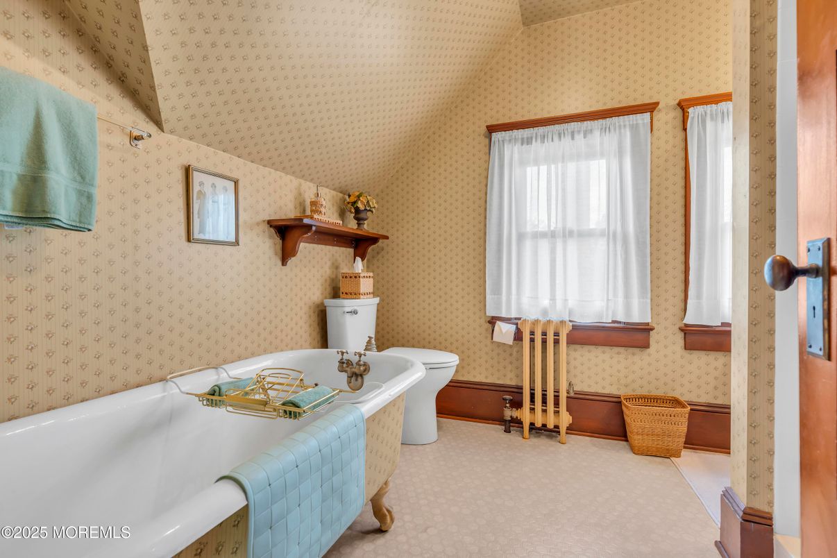 Bathroom, Free Standing Baths, Interior
