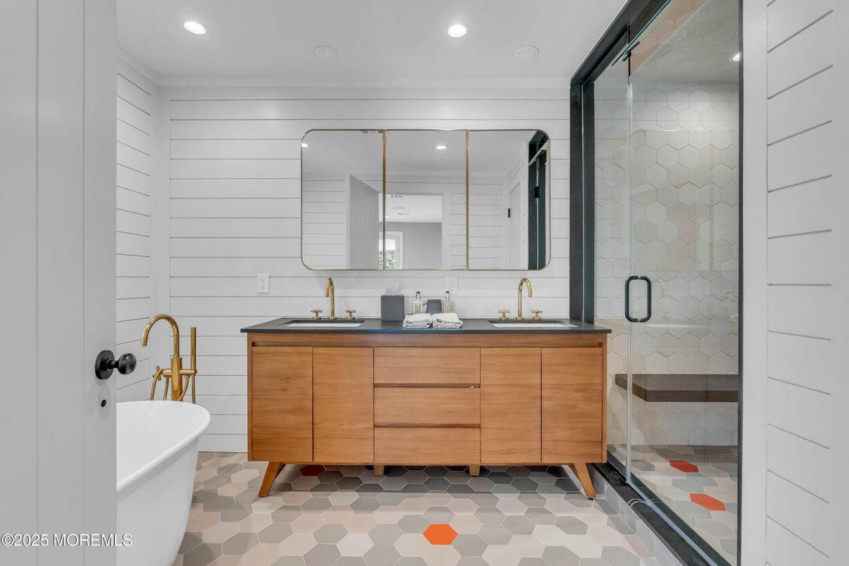 Bathroom, Dual Sink Vanities, Free Standing Baths, Glass Shower, Interior, Recessed Lighting