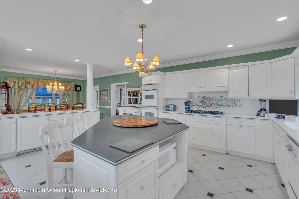 Chandelier, Dining room, Interior, Kitchen, Recessed Lighting