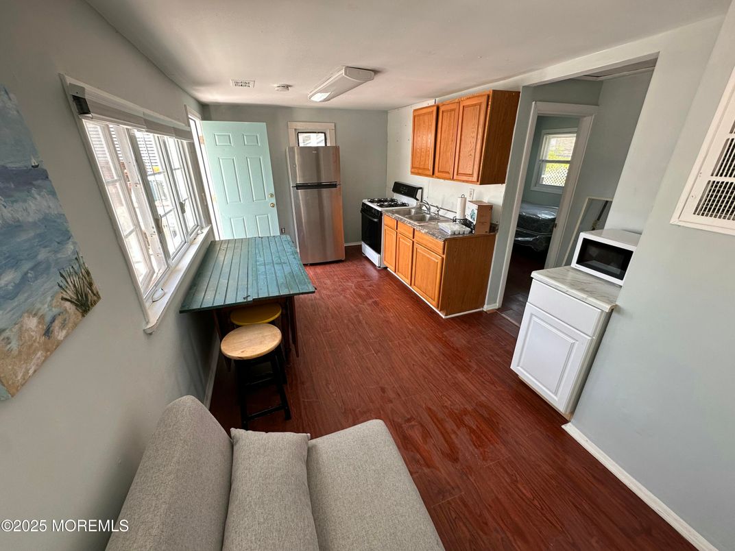 Interior, Kitchen, Wood Texture Flooring
