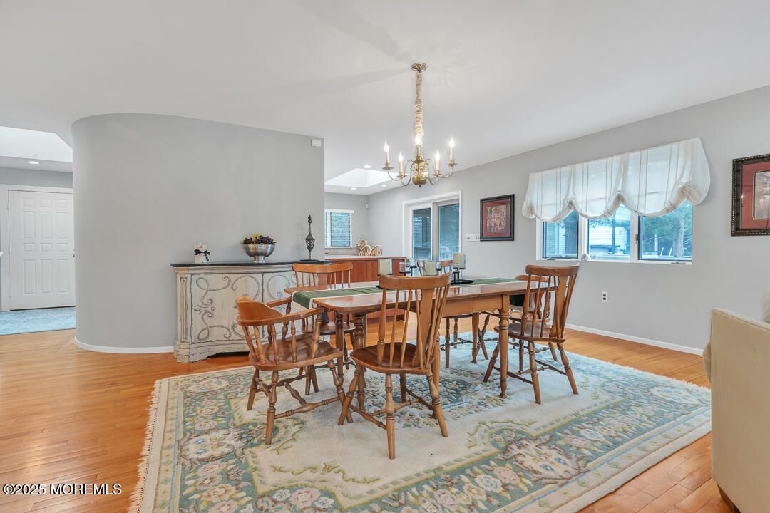 Chandelier, Dining room, Interior, Recessed Lighting, Wood Texture Flooring