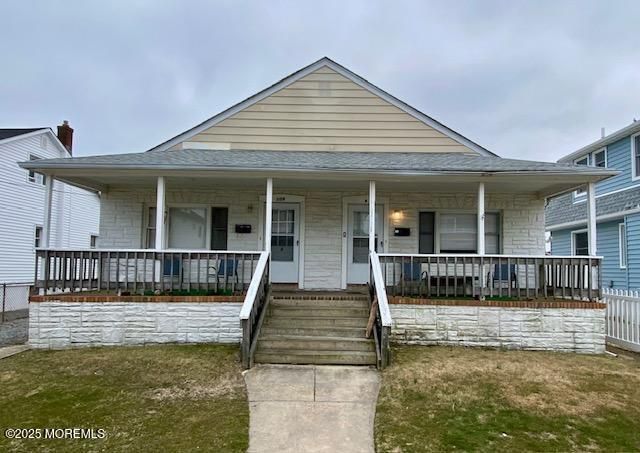 Exterior, Facade, American Craftsman