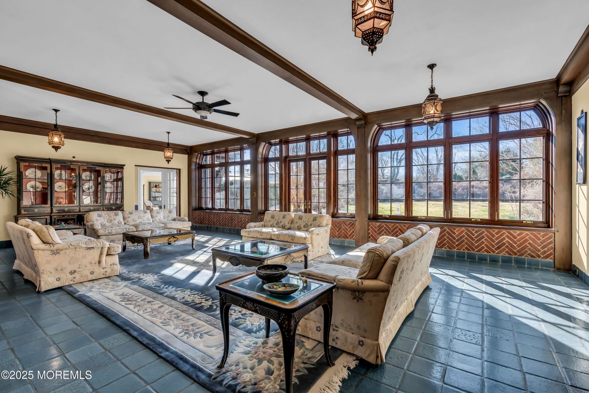Interior, Living room, Pendant Lights