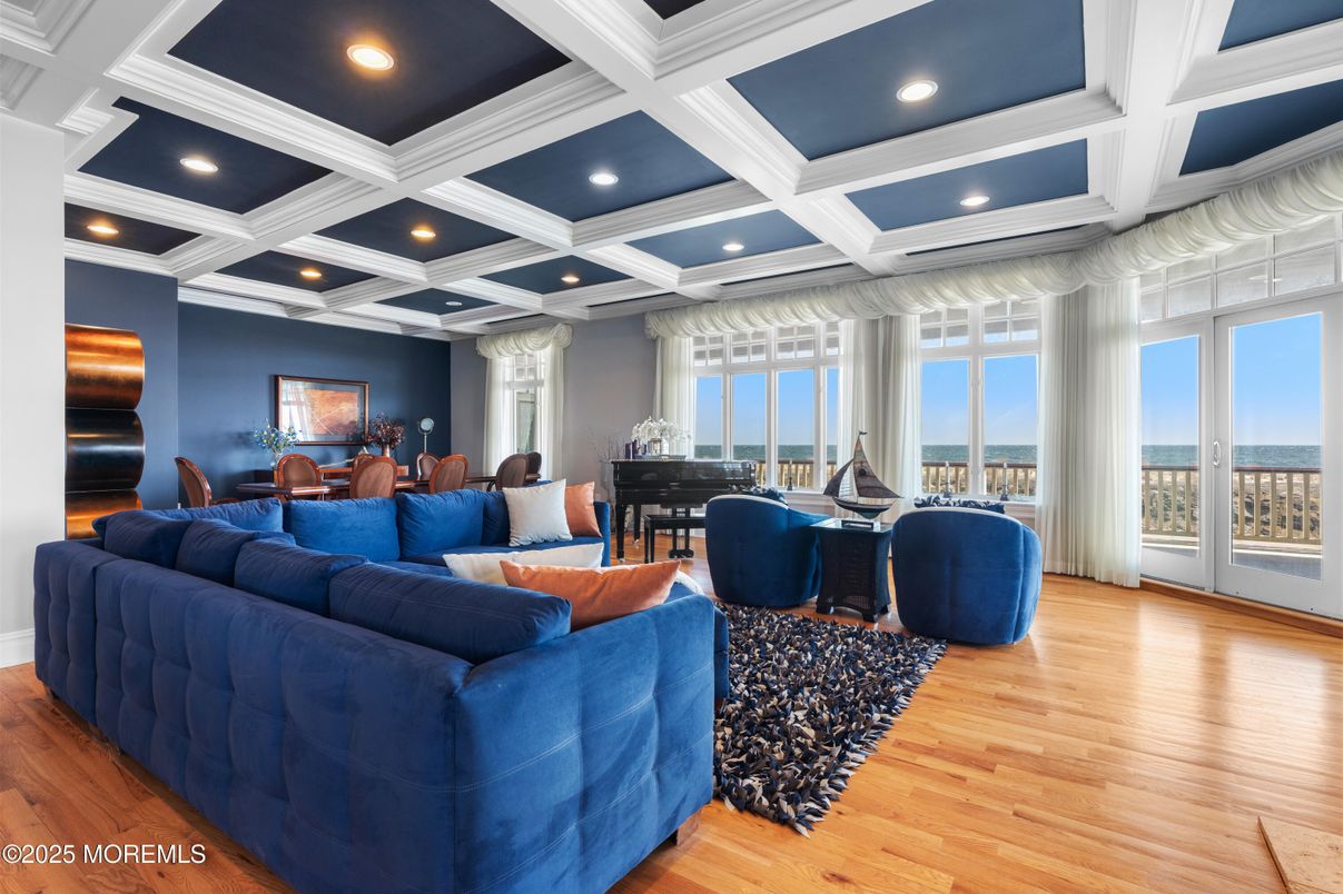 Dining room, Interior, Living room, Piano, Recessed Lighting, Wood Texture Flooring