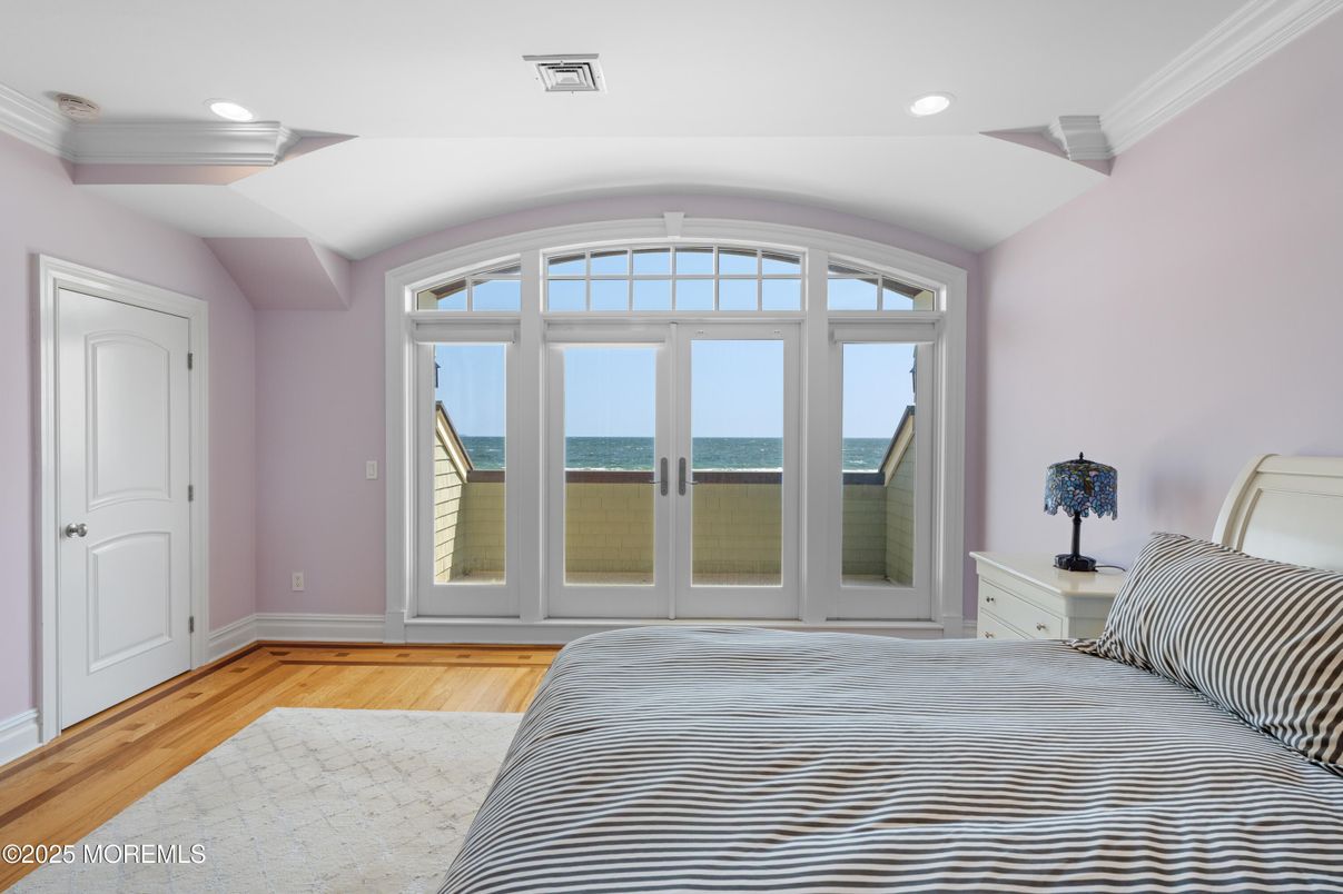 Bedroom, Interior, Recessed Lighting, Water, Wood Texture Flooring