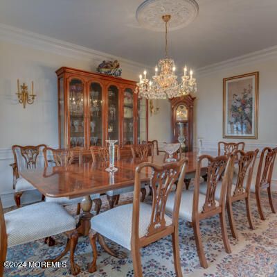 Chandelier, Dining room, Interior