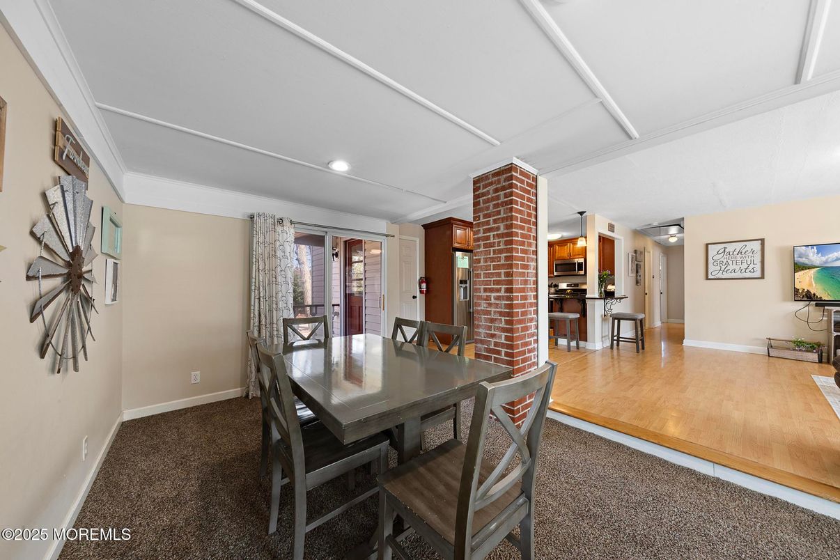 Dining room, Interior, Recessed Lighting, Stone Walls, Wood Texture Flooring