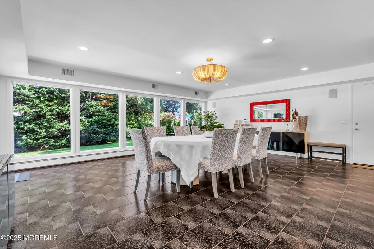 Chandelier, Dining room, Interior, Recessed Lighting