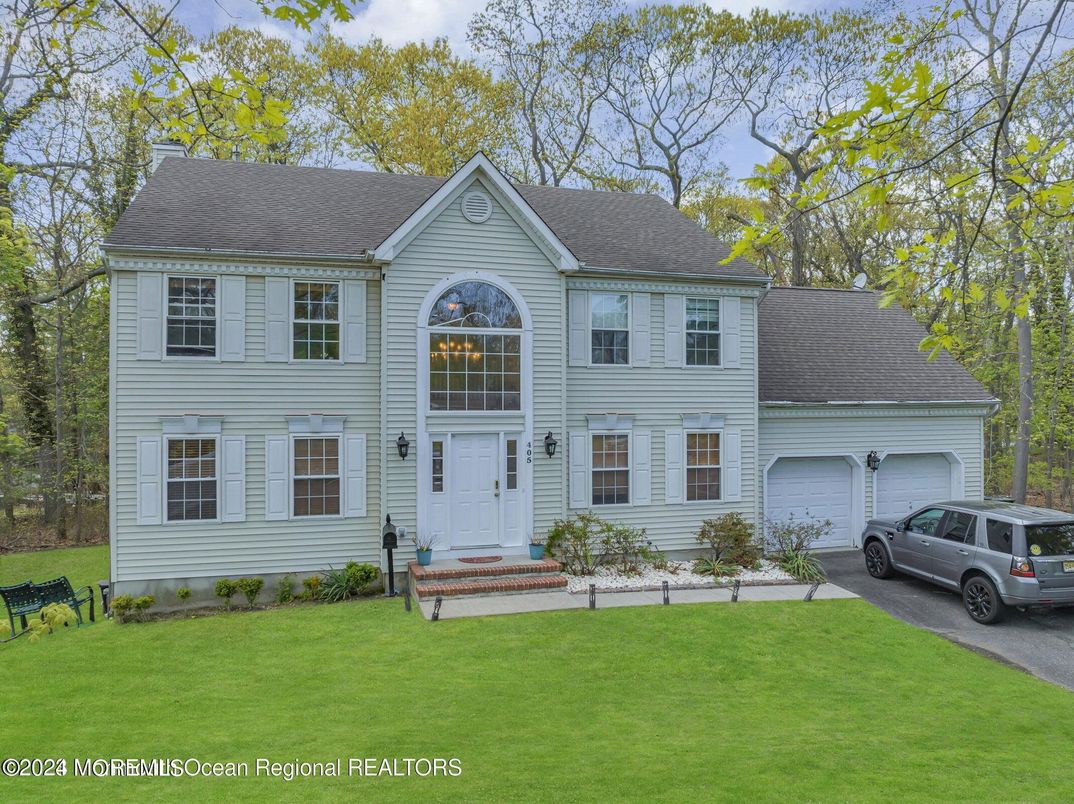 Attached, Exterior, Facade, Georgian