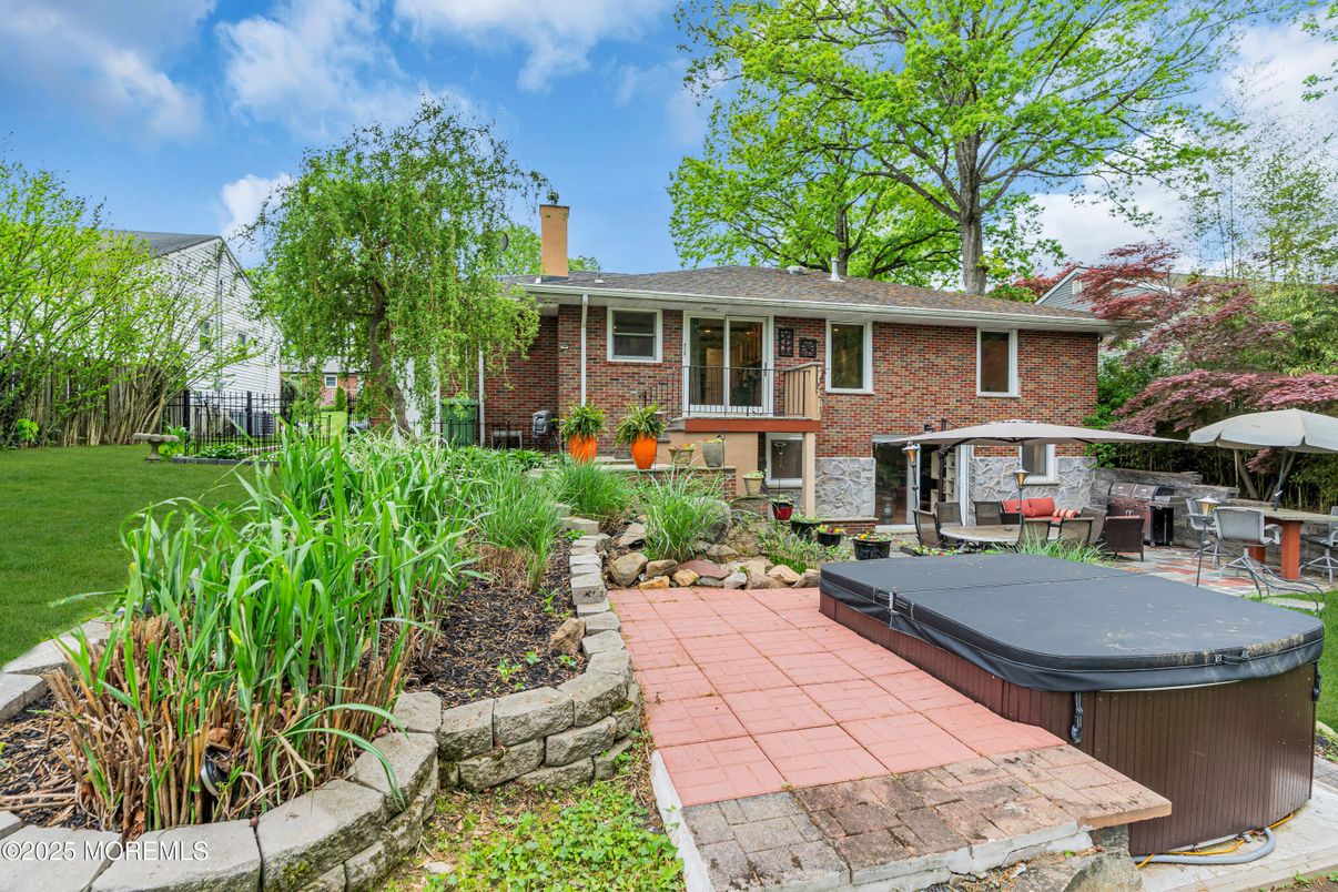 Backyard, Exterior, Hot Tub