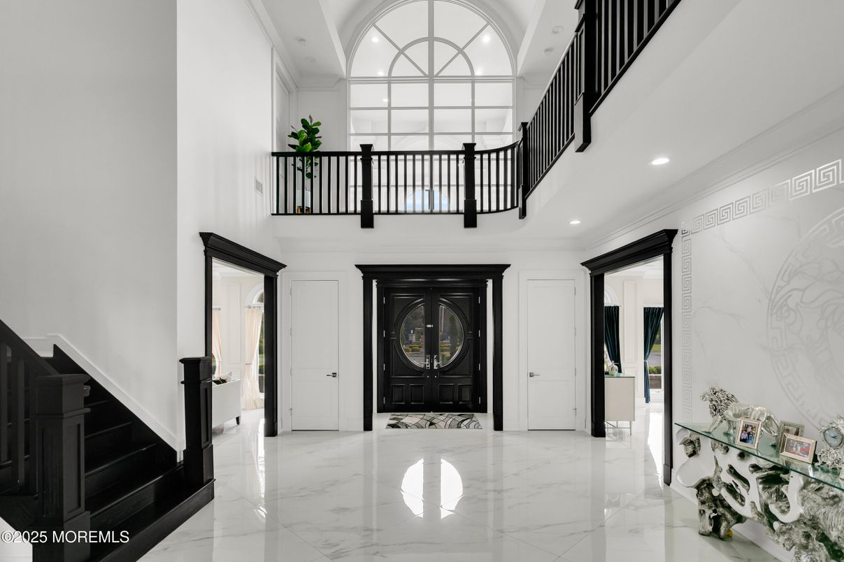 Interior, Marble, Recessed Lighting