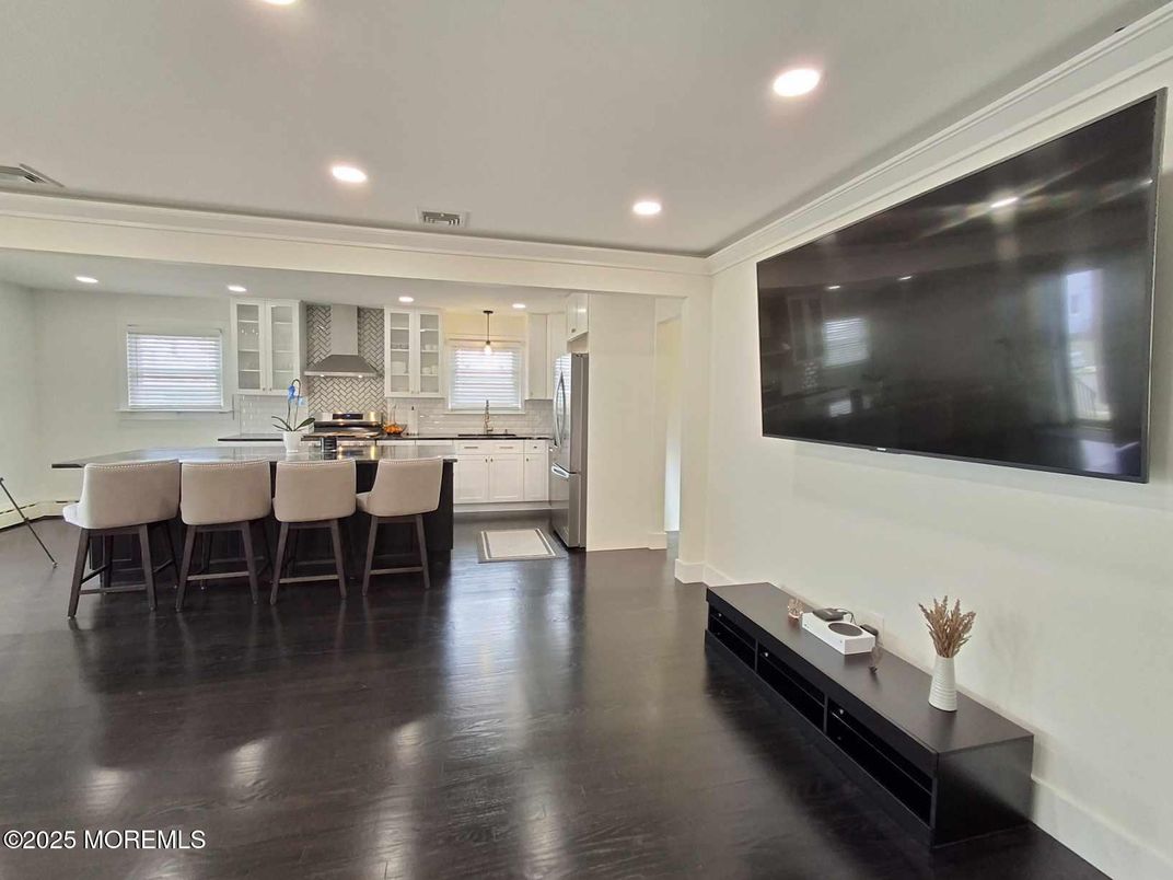Interior, Kitchen, Pendant Lights, Recessed Lighting, Wood Texture Flooring