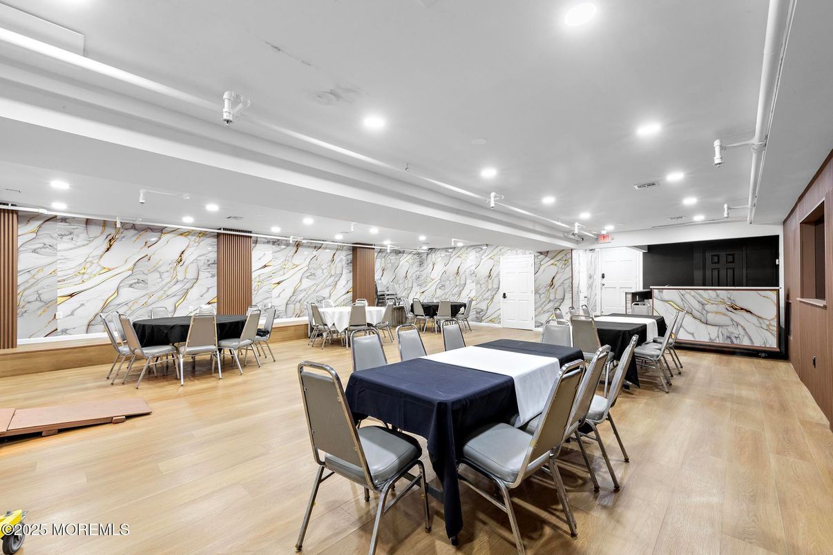 Dining room, Interior, Marble Walls, Recessed Lighting, Wood Texture Flooring