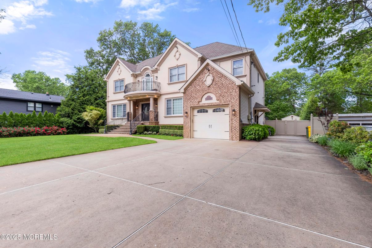 Attached, Exterior, Facade, Brick Facade, Tudor Revival
