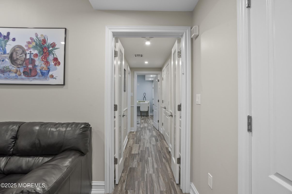 Interior, Recessed Lighting, Wood Texture Flooring