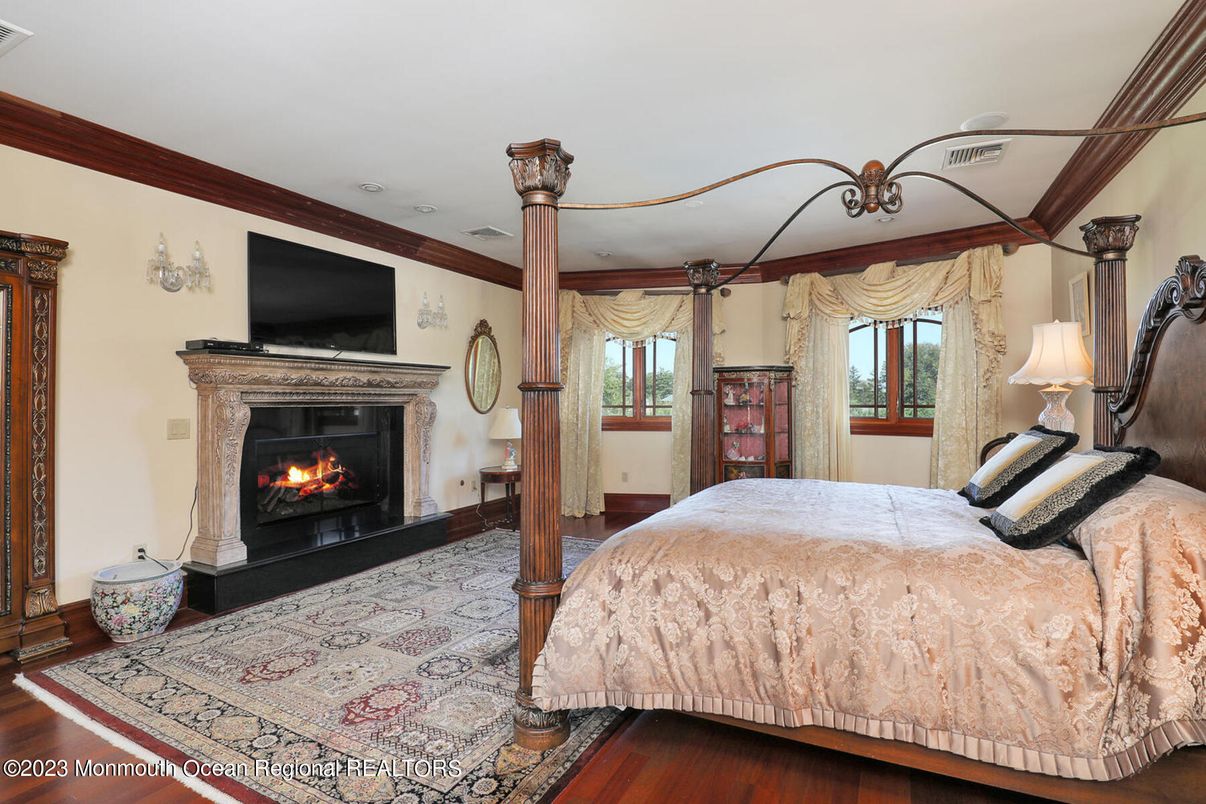 Bedroom, Fireplace, Interior, Wood Texture Flooring