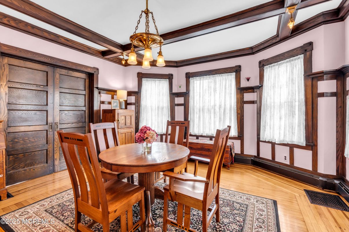 Chandelier, Dining room, Interior, Pendant Lights, Wood Texture Flooring