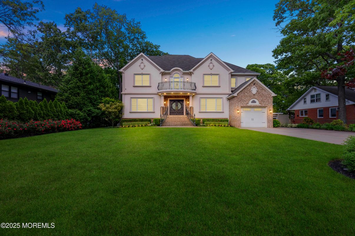 Attached, Backyard, Exterior, Facade, Brick Facade, Brick Traditional