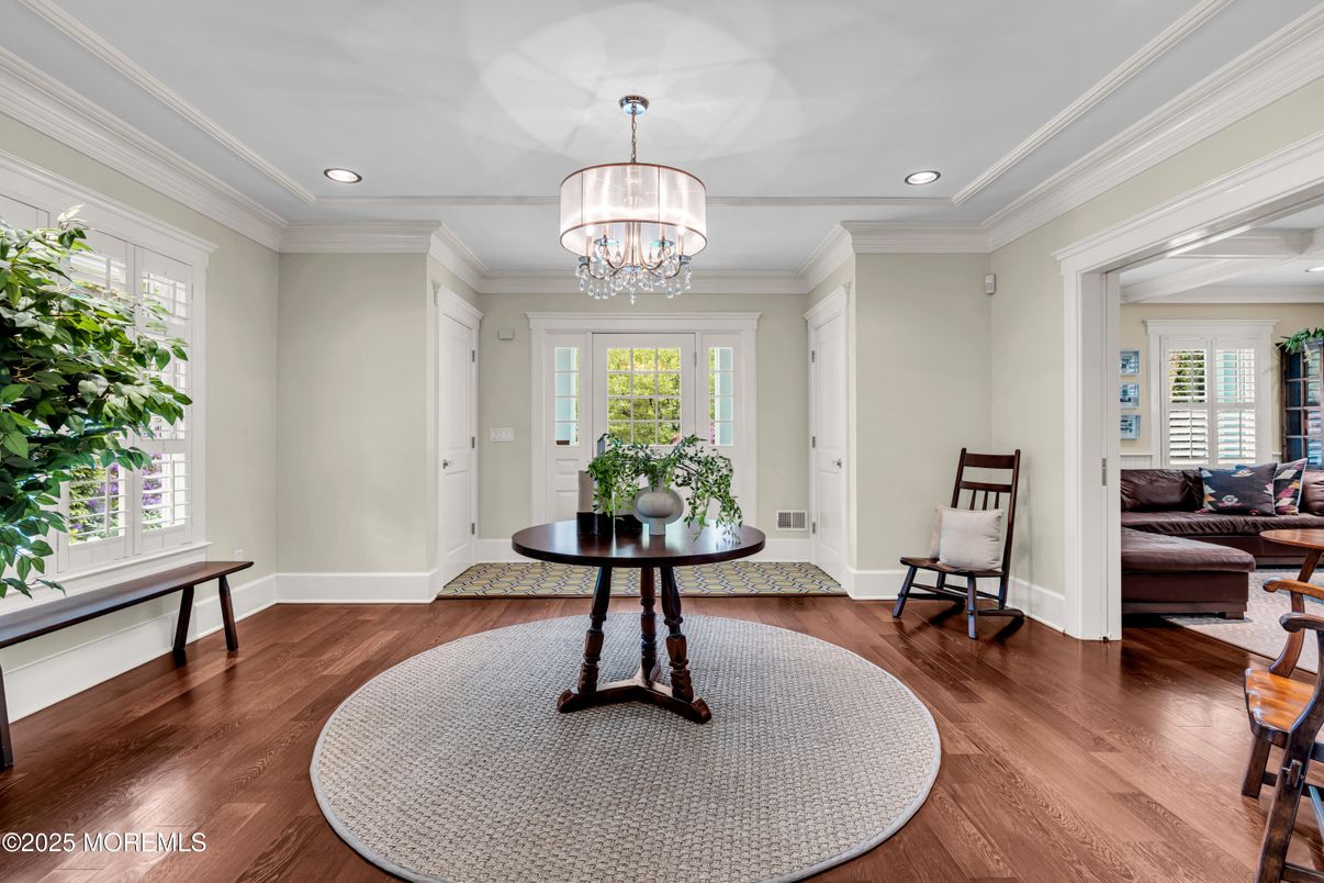 Chandelier, Interior, Living room, Recessed Lighting, Wood Texture Flooring