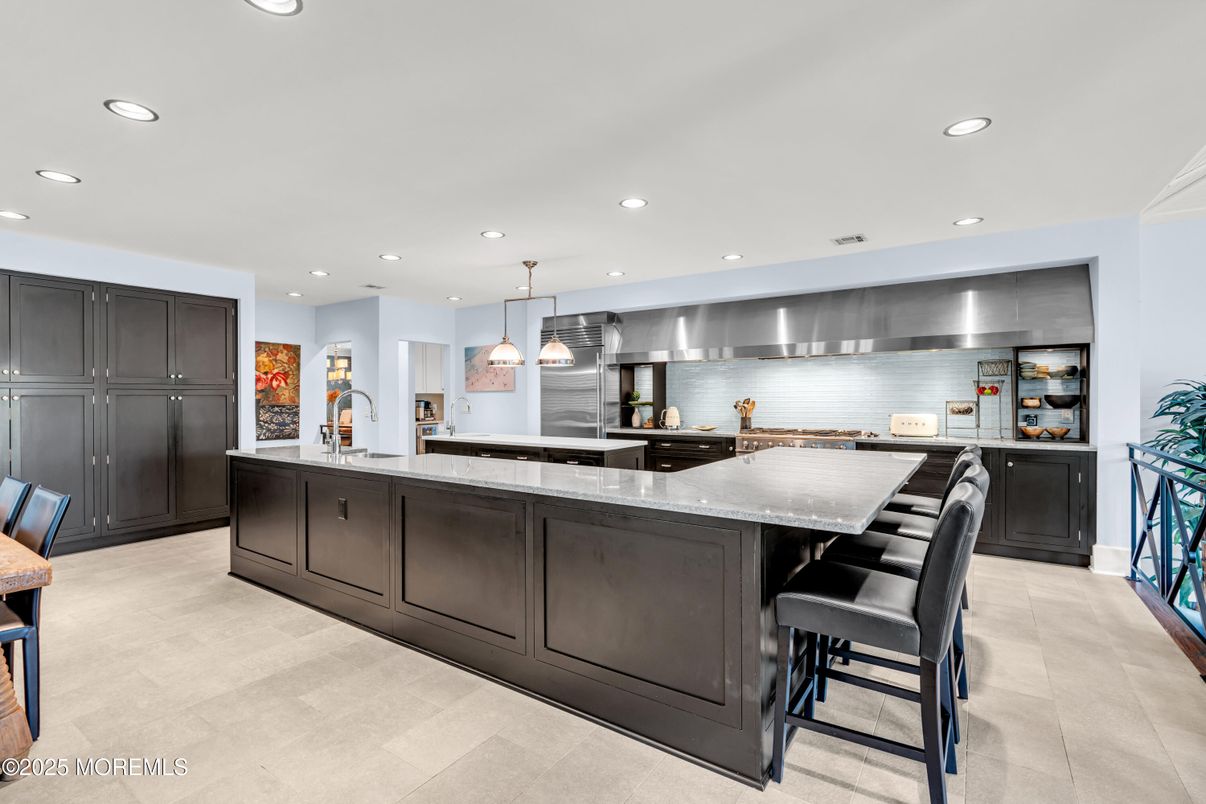 Interior, Kitchen, Pendant Lights, Recessed Lighting, Stainless Steel Appliances