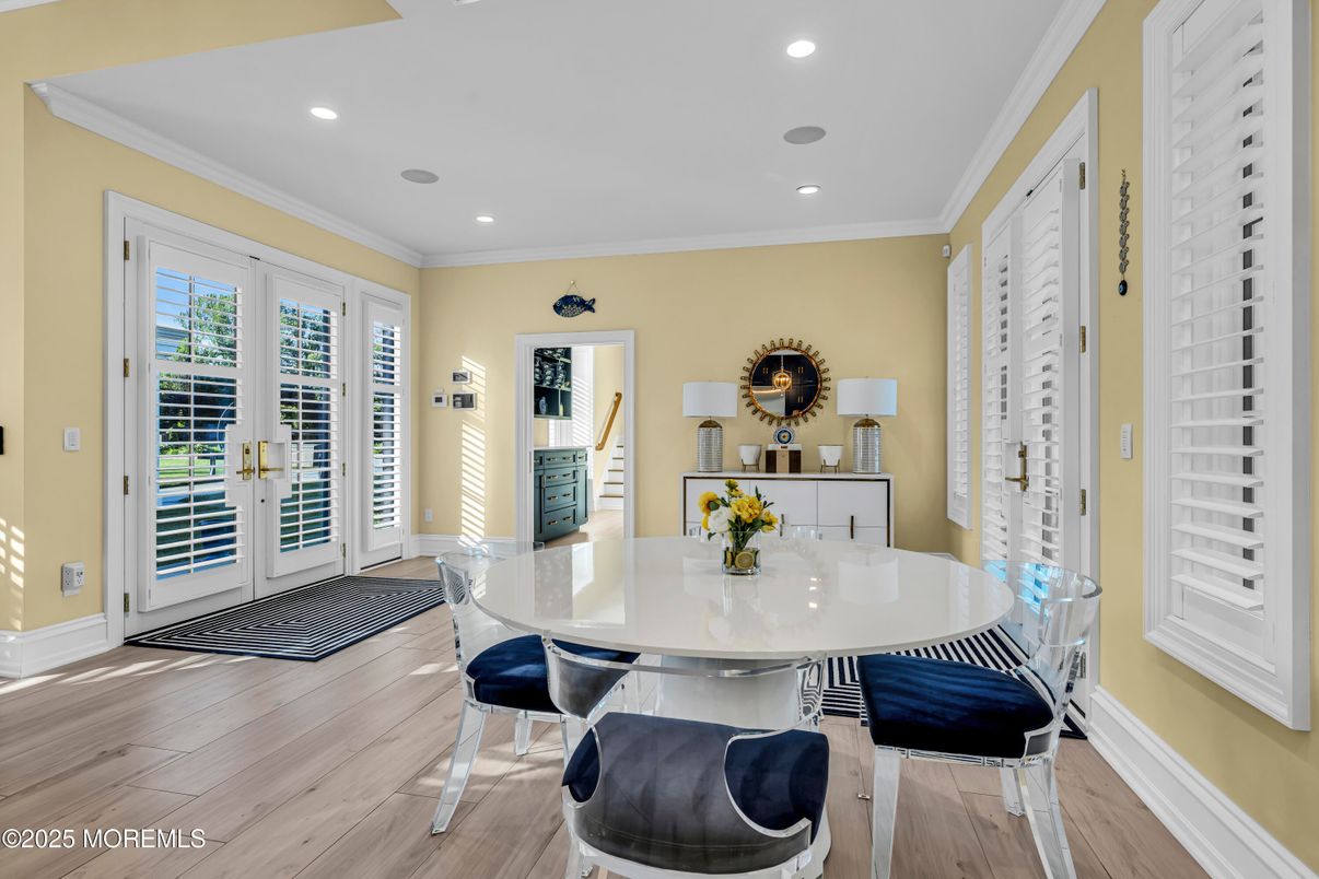 Dining room, Interior, Recessed Lighting, Wood Texture Flooring