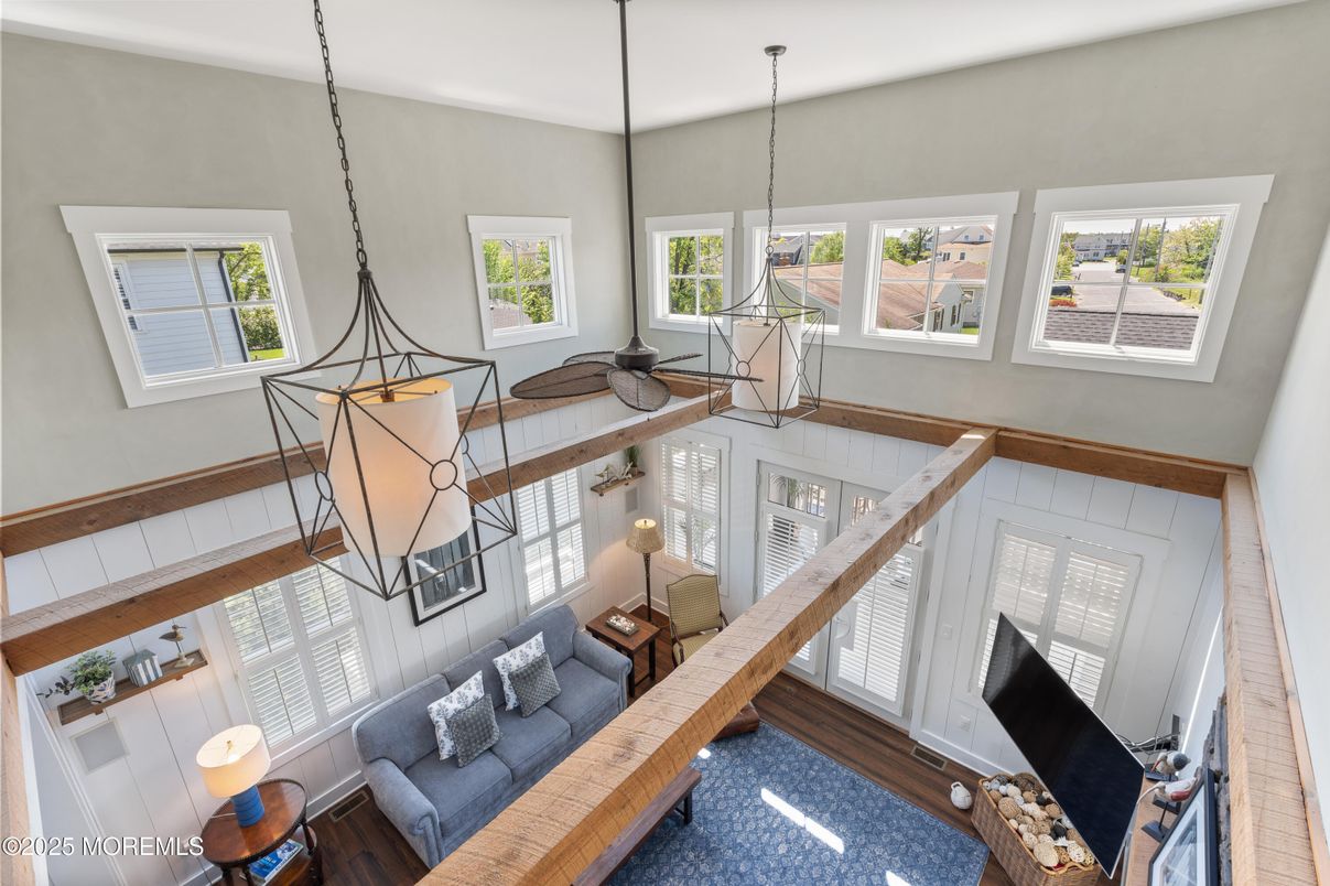 Interior, Living room, Pendant Lights