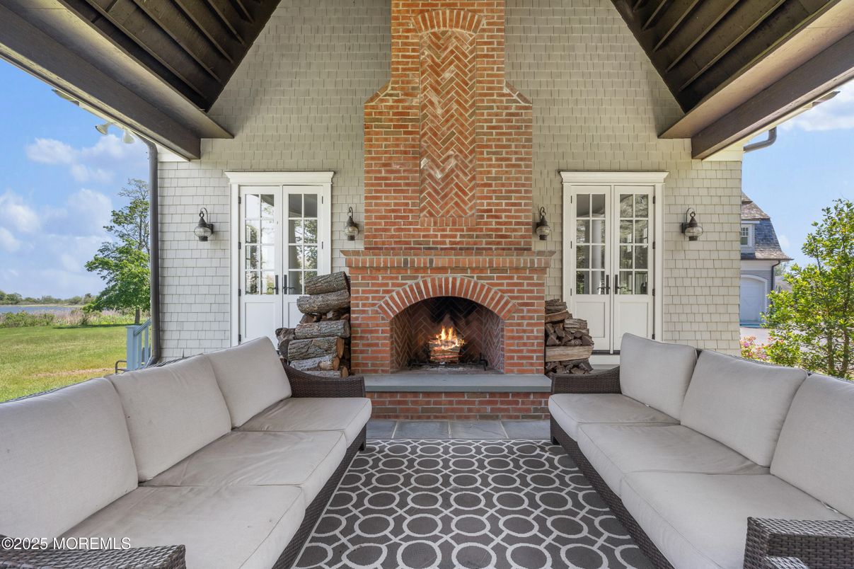 Exterior, Fireplace