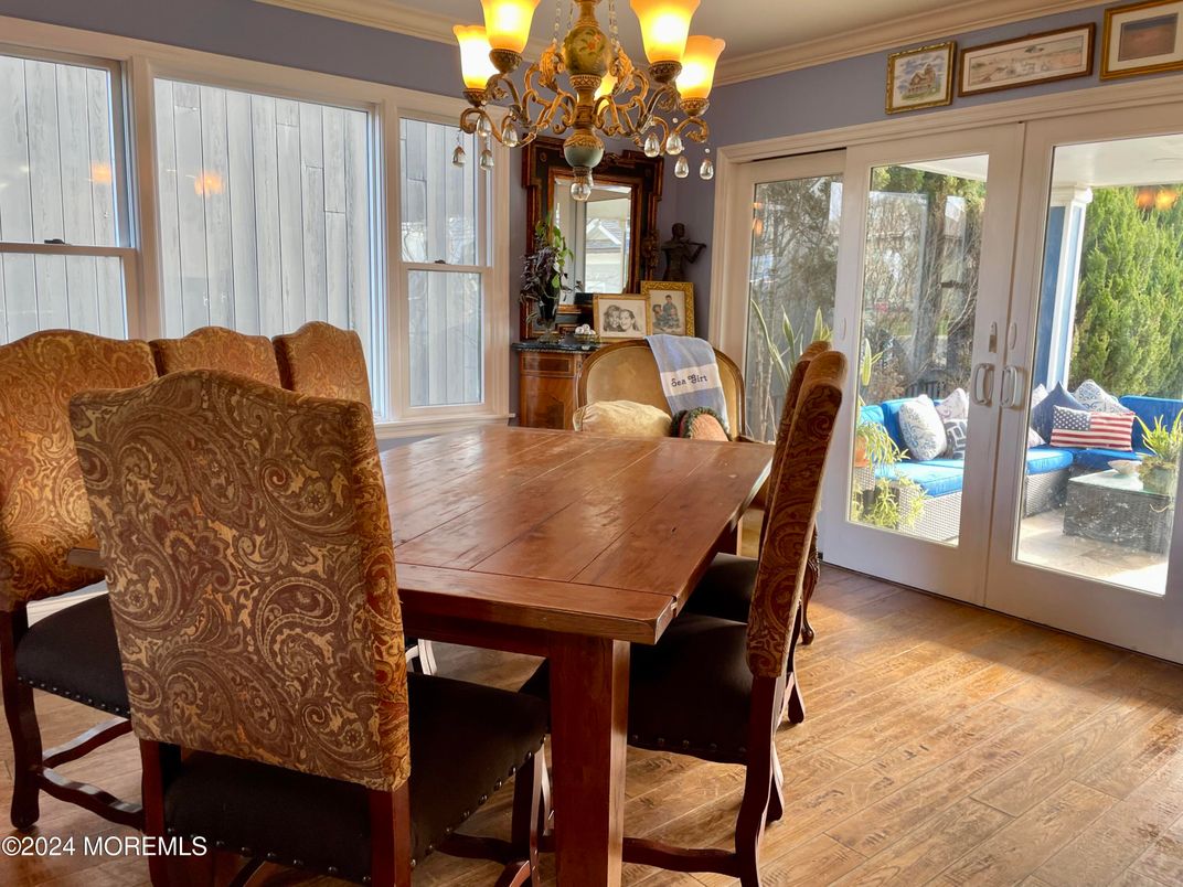 Chandelier, Dining room, Interior, Wood Texture Flooring