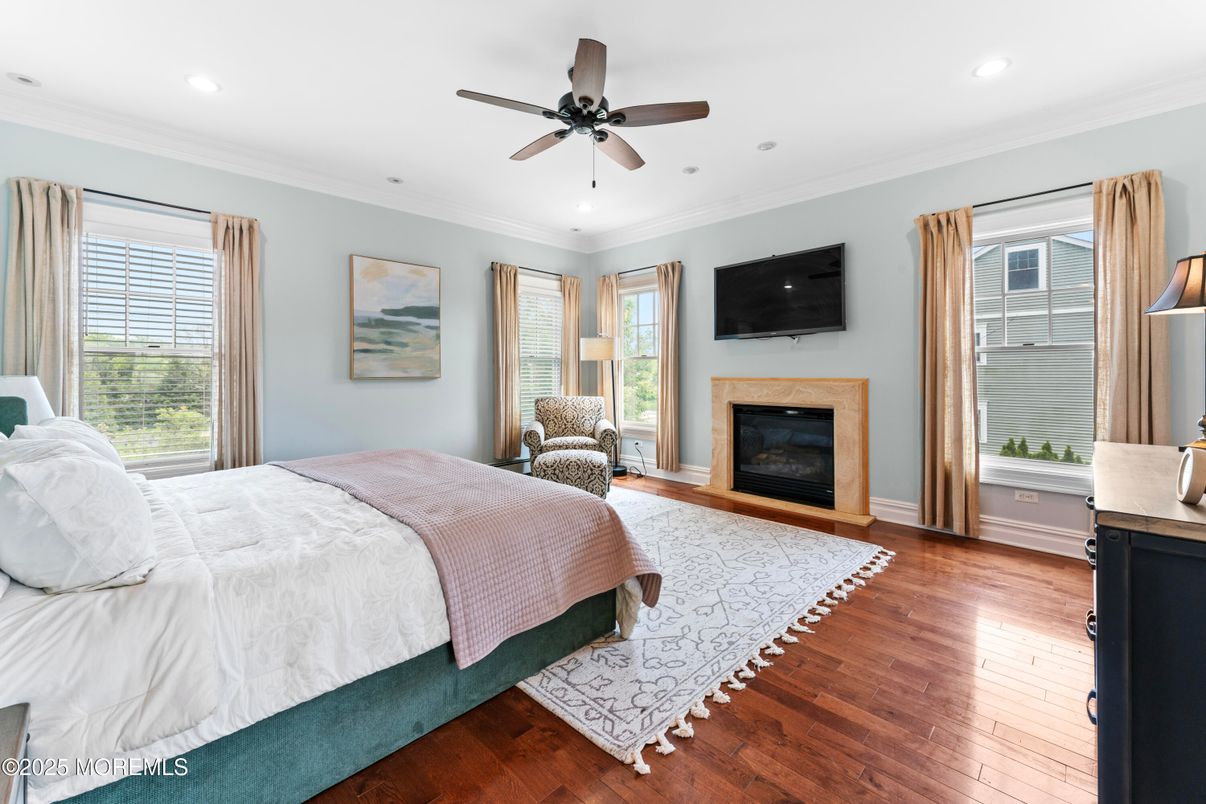 Bedroom, Fireplace, Interior, Recessed Lighting, Wood Texture Flooring
