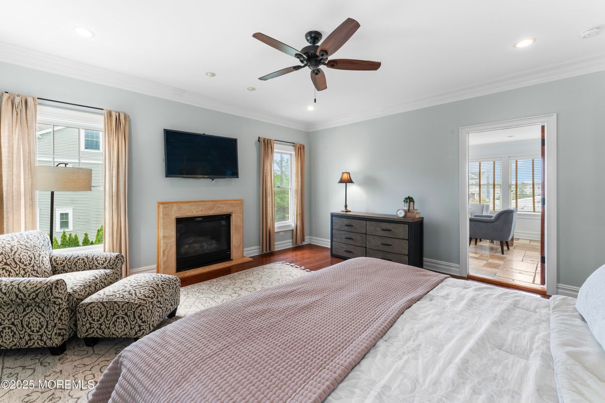 Bedroom, Fireplace, Interior, Recessed Lighting
