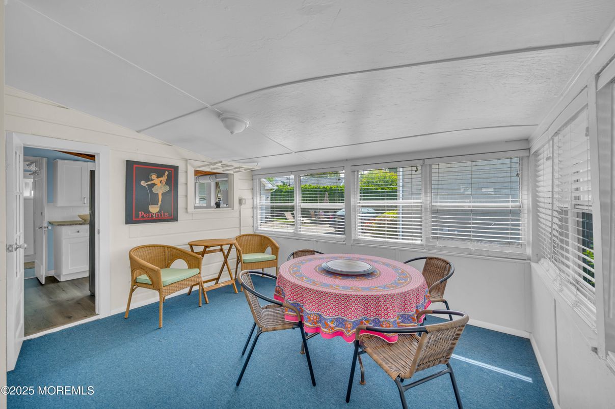 Dining room, Interior