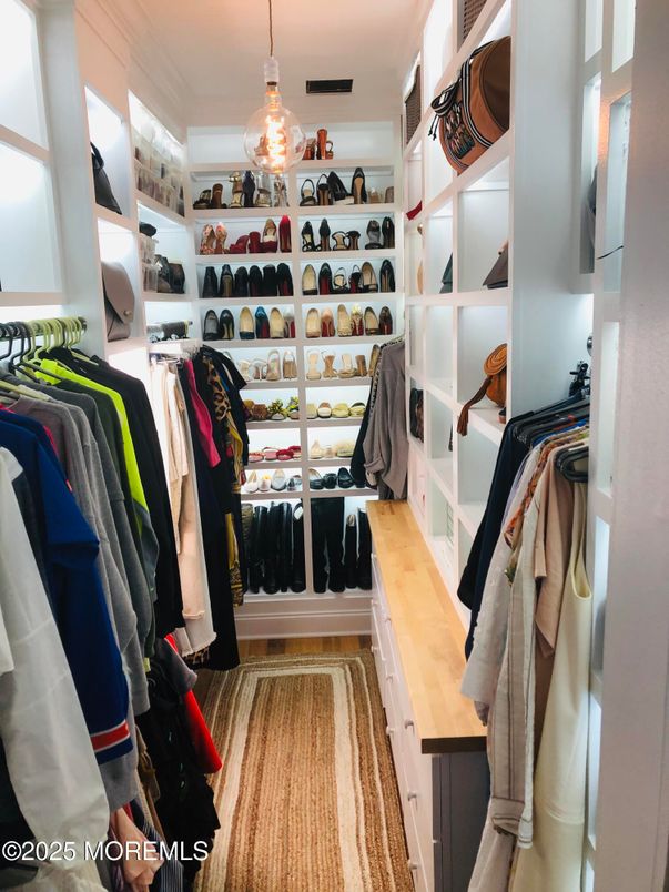 Interior, Pendant Lights, Walk-in Closets