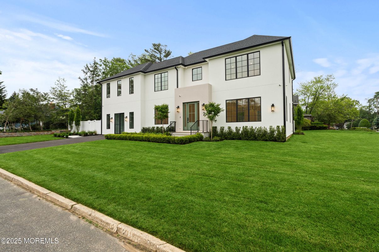 Backyard, Exterior, Facade, French Provincial