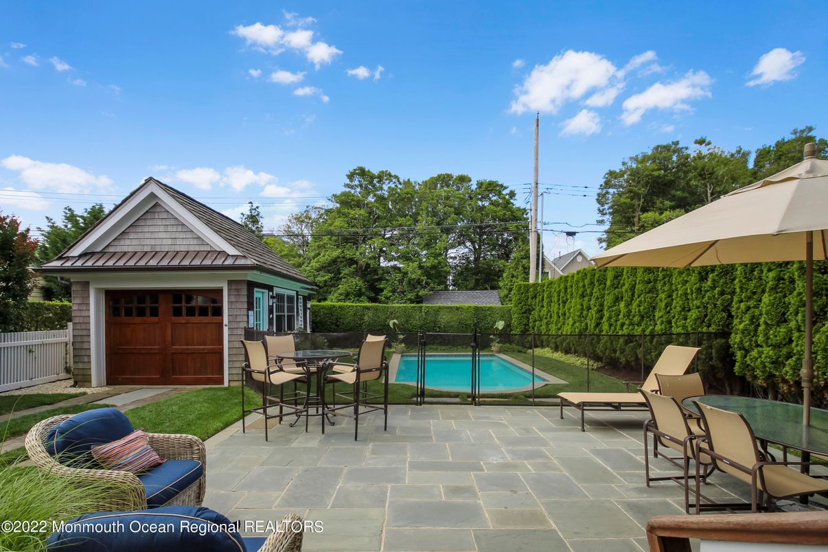 Detached Garage, Exterior, Pool