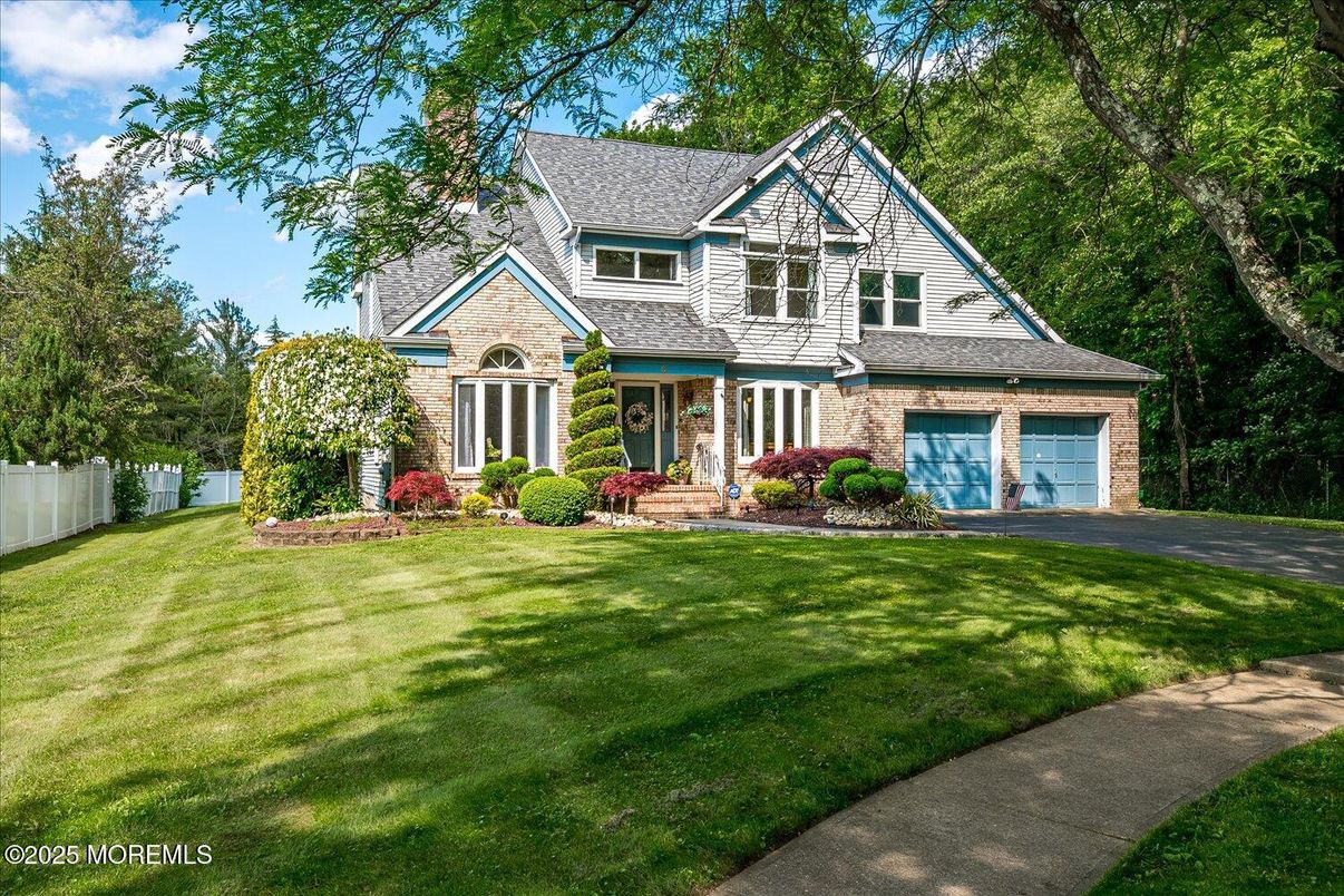 Attached, Exterior, Facade, Brick Facade, Brick Traditional