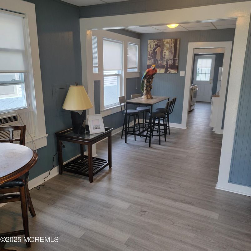 Dining room, Interior, Wood Texture Flooring